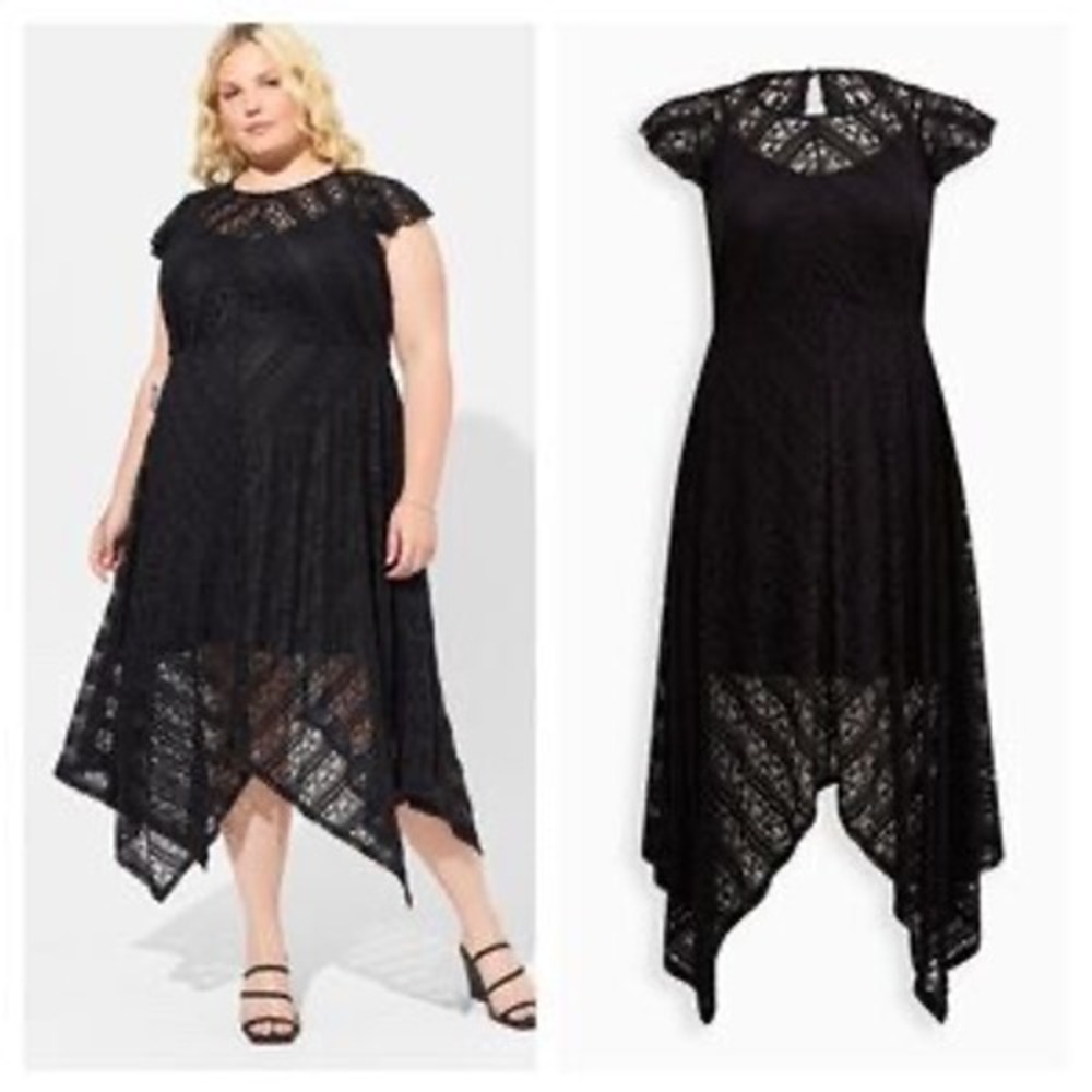 Torrid Black Lace Ruffle Short Sleeve Handkerchief Hem Midi Dress 2 2X 18-20